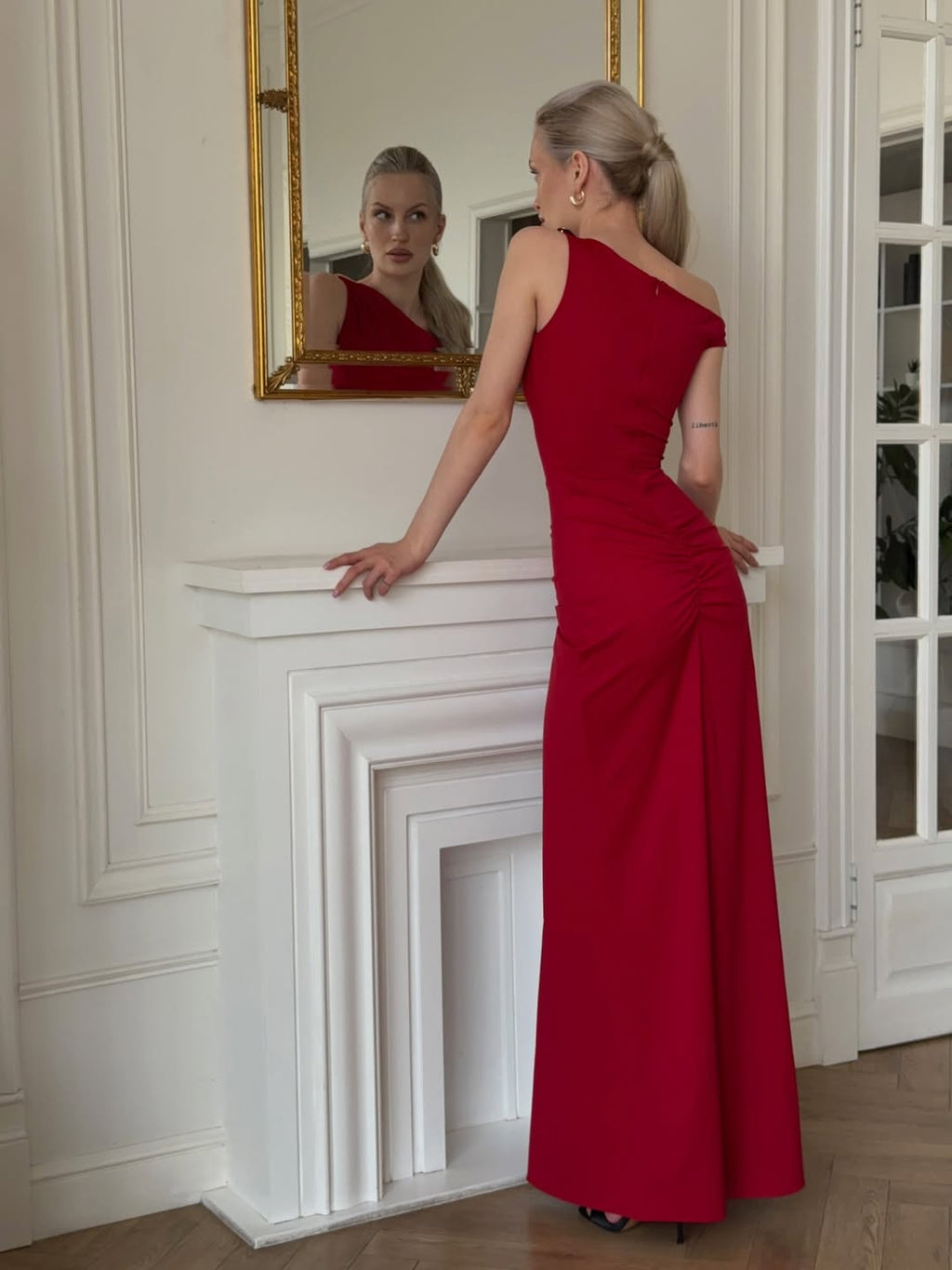 Scarlett One-shoulder Slim-Fit Maxi Dress