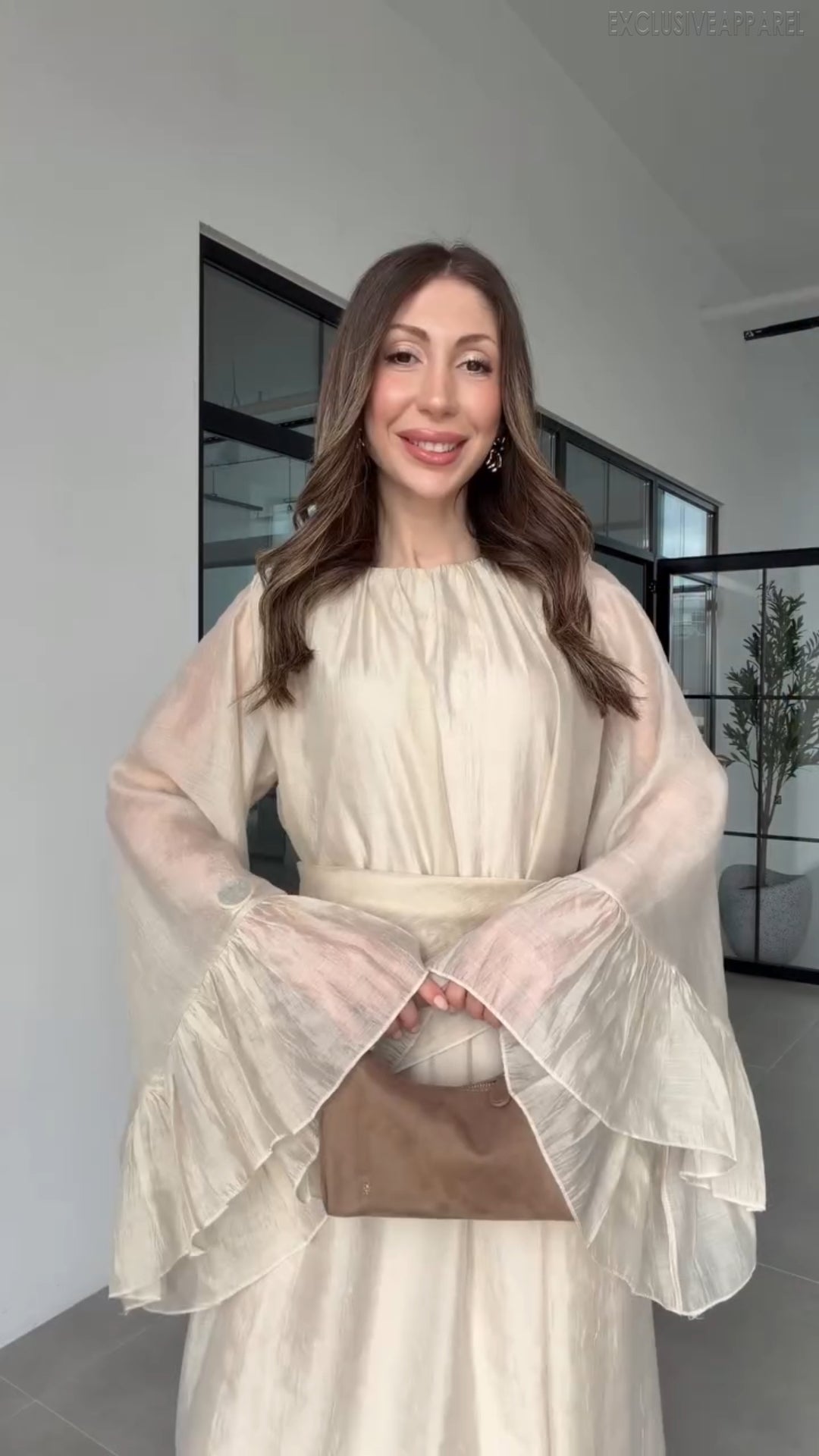 Isabella White Round-neck Long Dress
