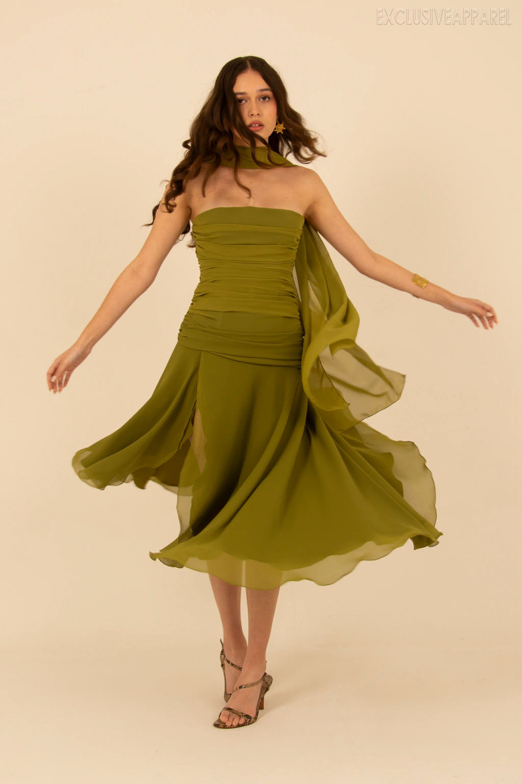 Zaida Green High-necked Irregular Mid-length Dress