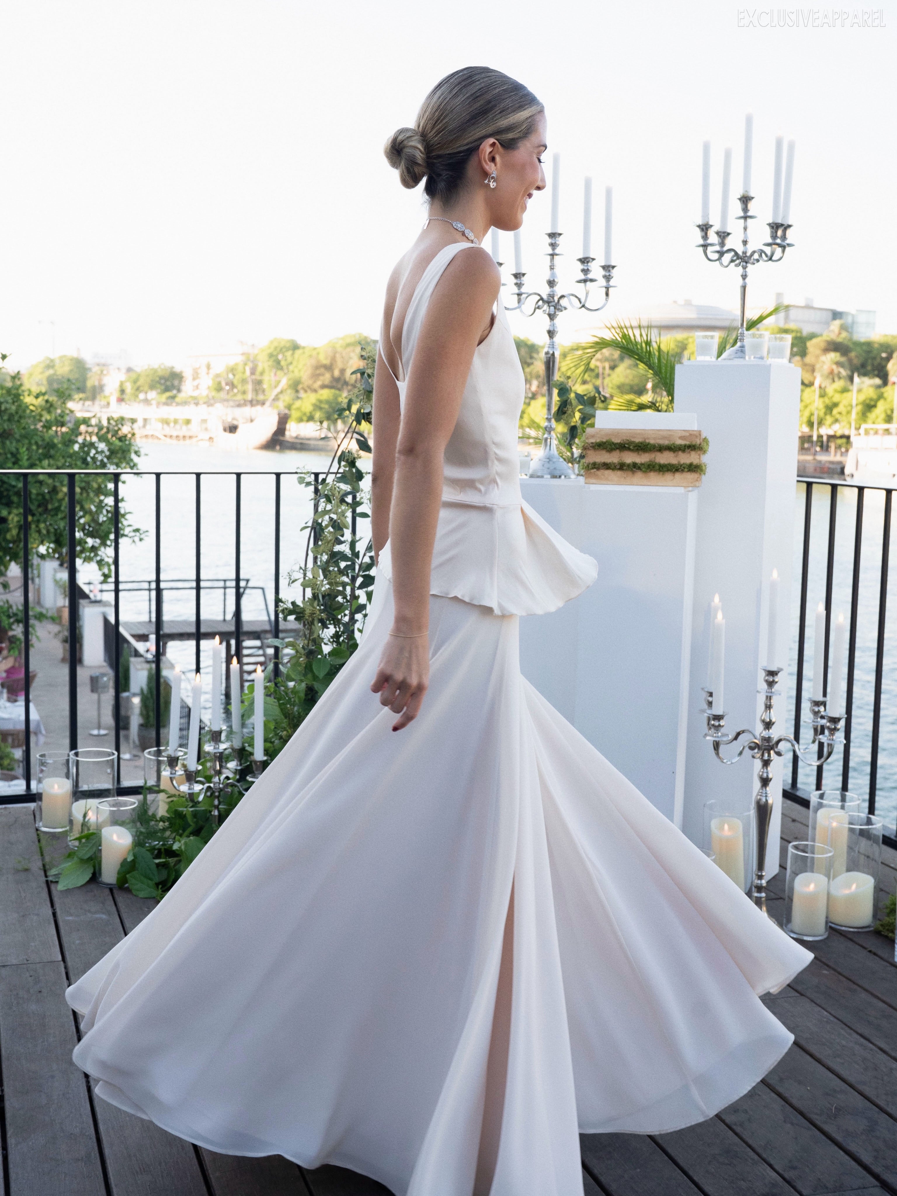 Arabella White Sleeveless Flowing Half-Dress Set