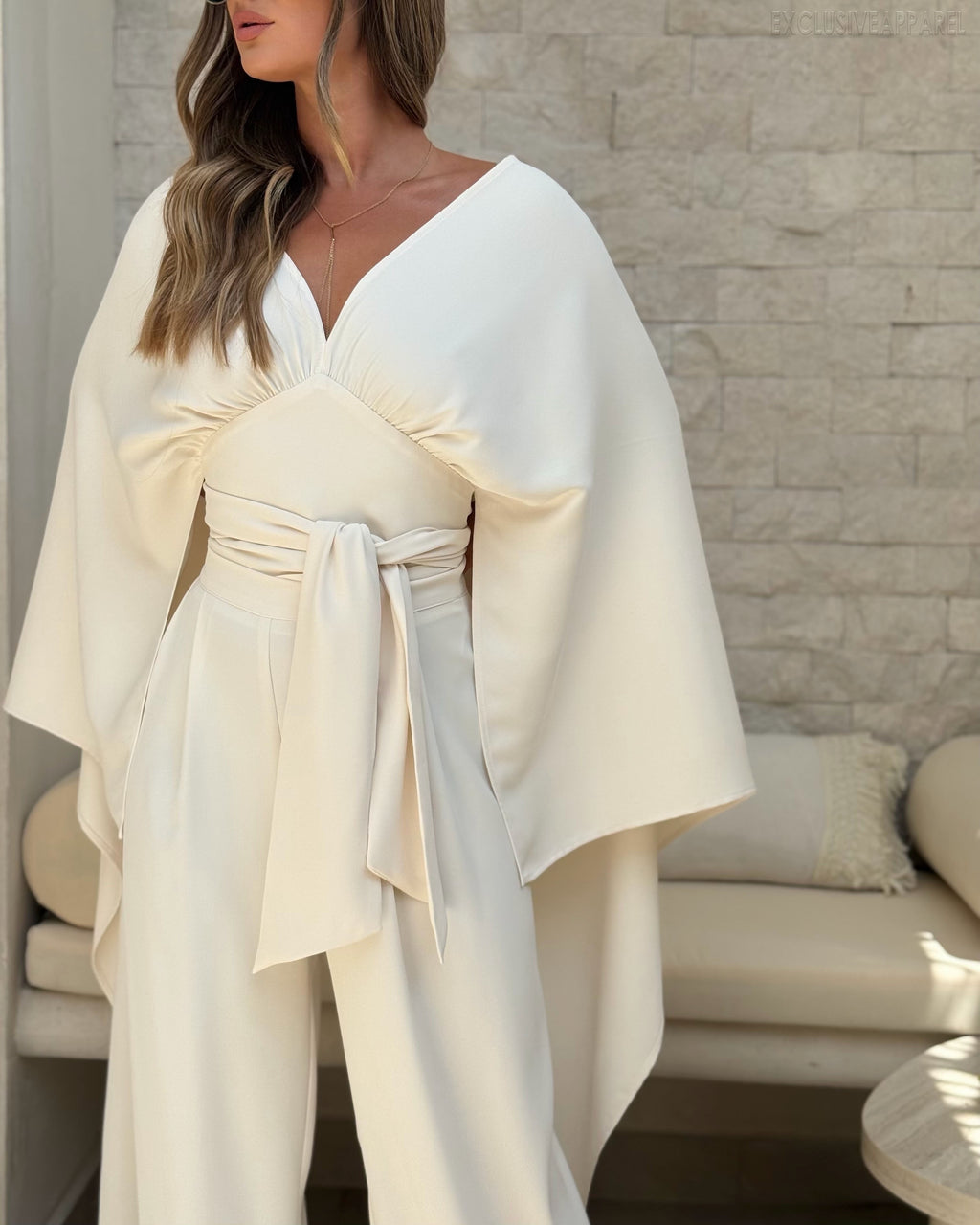Zaira White Shoulder-Sleeved Wide Leg Pants Set