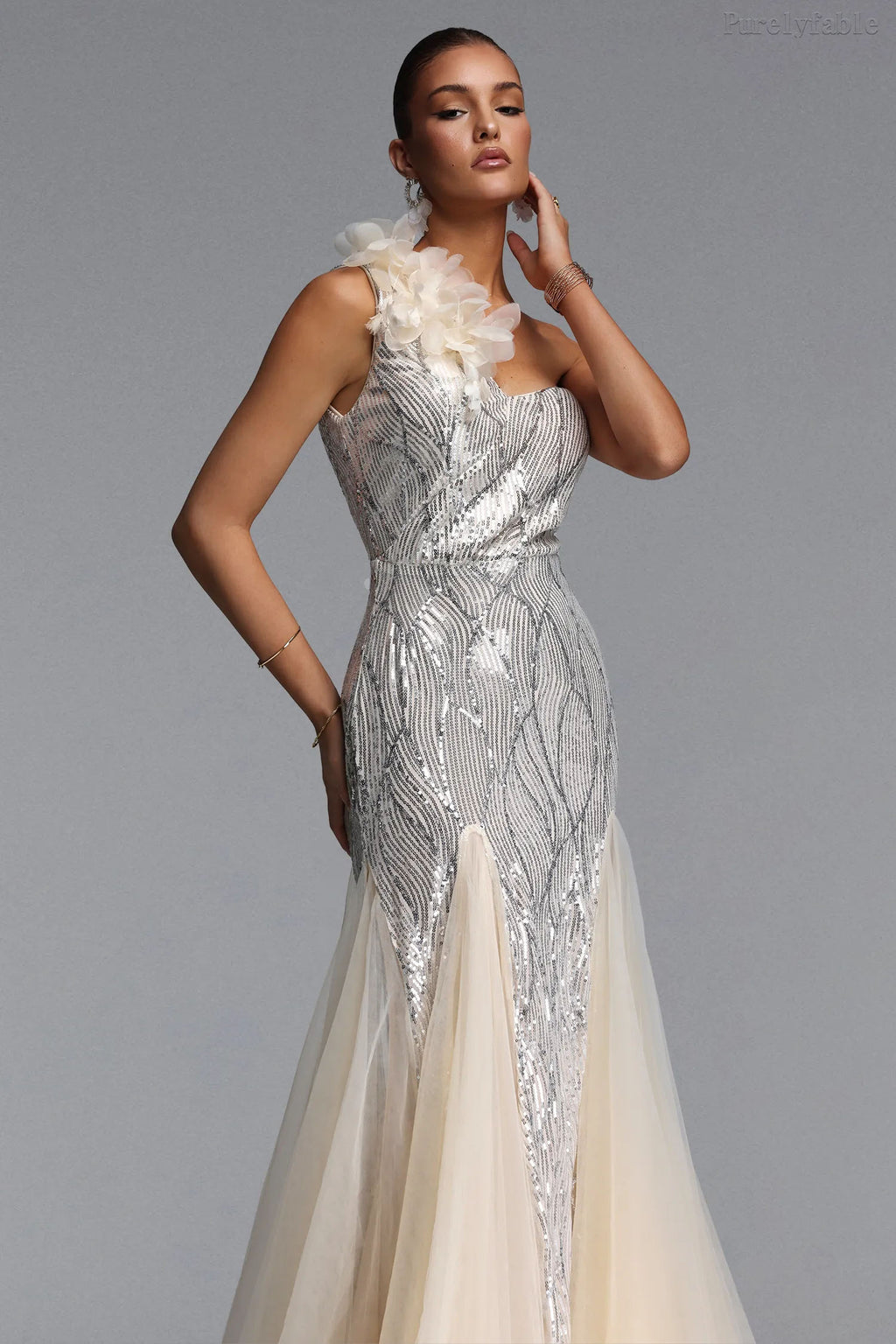 Vivian Apricot Single Shoulder Slant Neck Slimming Dress