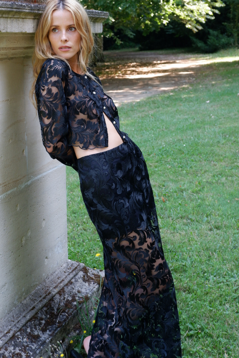SOVEREIGN SKIRT